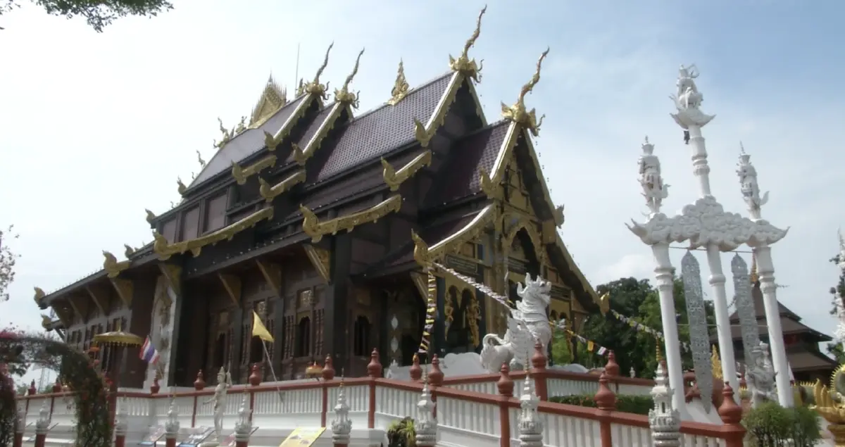 ศรีสุวรรณจี้ อบต.สวนผึ้งวัดท่าไม้ ขออนุญาตก่อสร้างในวิโมกสิวาลัยหรือไม่