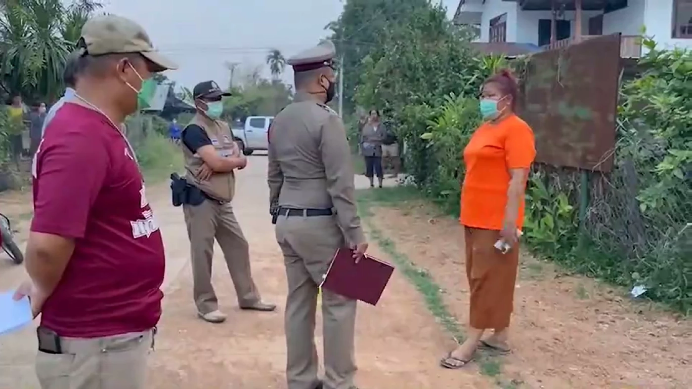 หนุ่มวัย 19 ปีเมายาบ้าคลั่งใช้มีดอีโต้ไล่ฟันชาวบ้านดับ