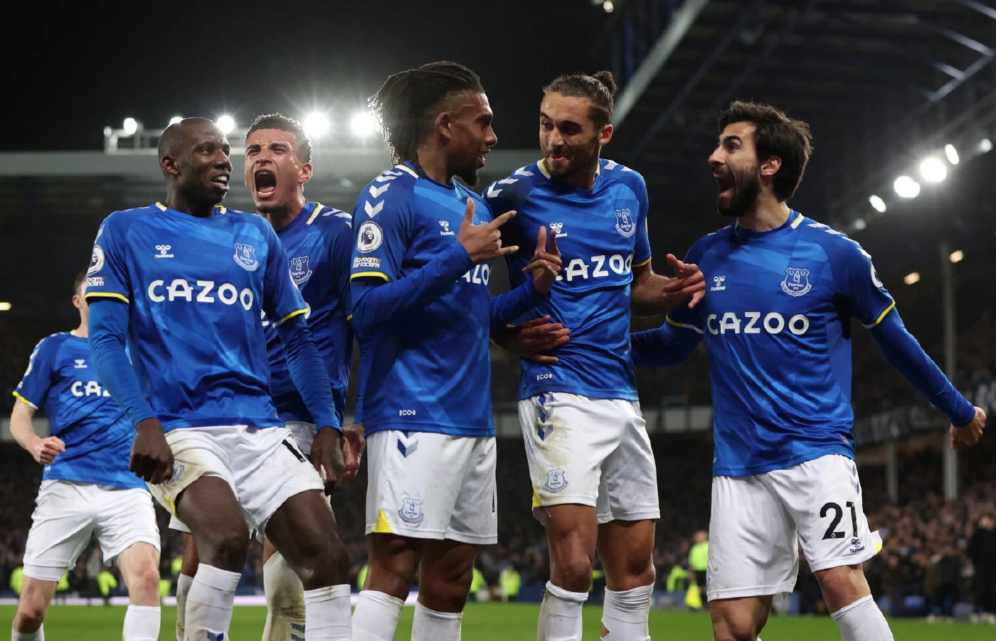 ผลบอลวันนี้! บาร์ซ่าเฉือนกาลาฯ2-1ลิ่วยูโรปา, ทอฟฟี่คว้าชัยนัดแรกรอบ5เกม