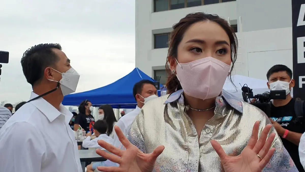 "เพื่อไทย"เปิดตัวคนชิงส.ก. 50 เขตชู 5 นโยบายมัดใจคนกรุง