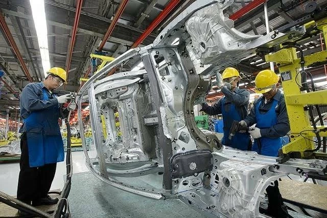 รมว.เฮ้ง ปลื้ม "แฟคตอรี่ แซนด์บ็อกซ์" ส่งออกยานยนต์พุ่ง จ่ายโบนัสสูงสุด 8 ด.