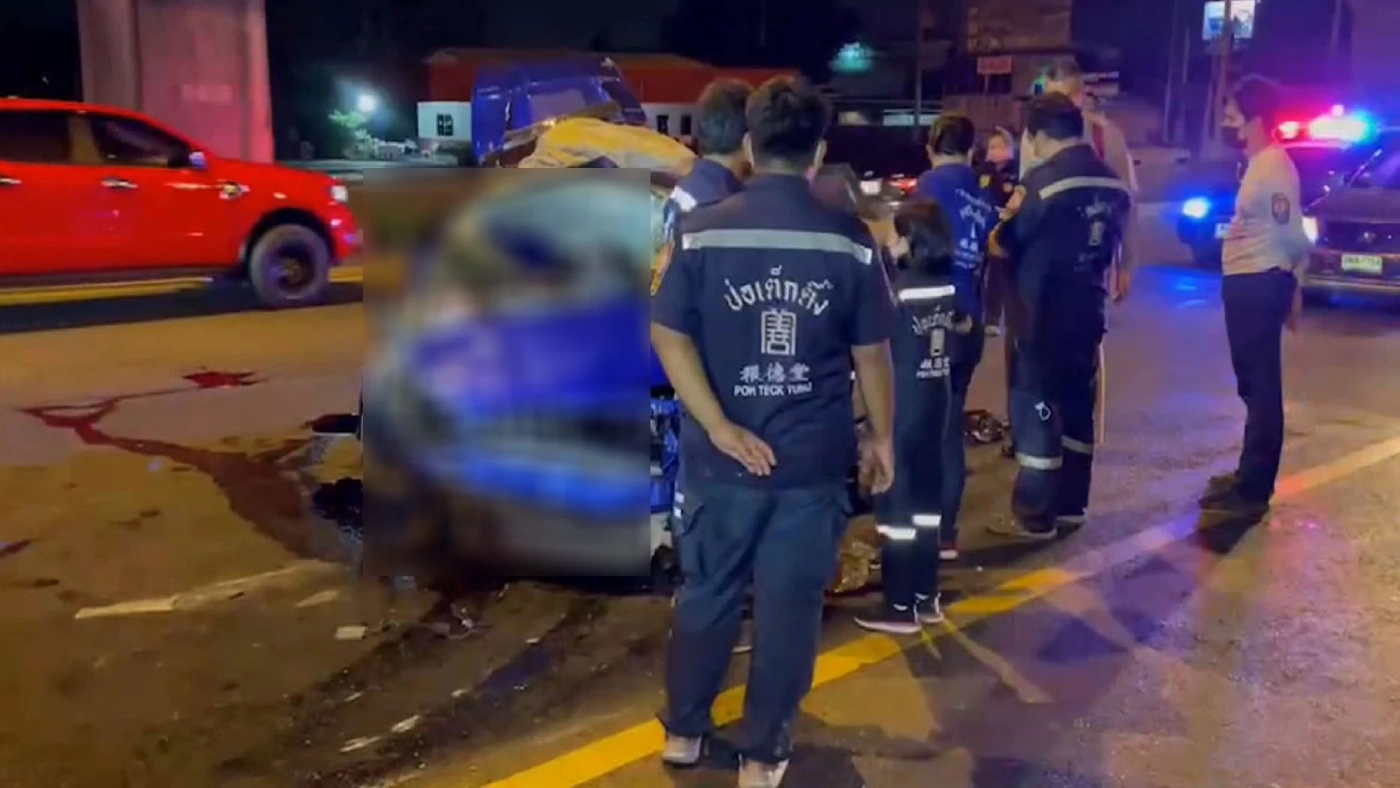 เฮงสุดๆ "รอดปาฏิหาริย์" หนุ่มซิ่งเก๋ง ชนแบริเออร์ ร่างกระเด็น แค่บาดเจ็บ