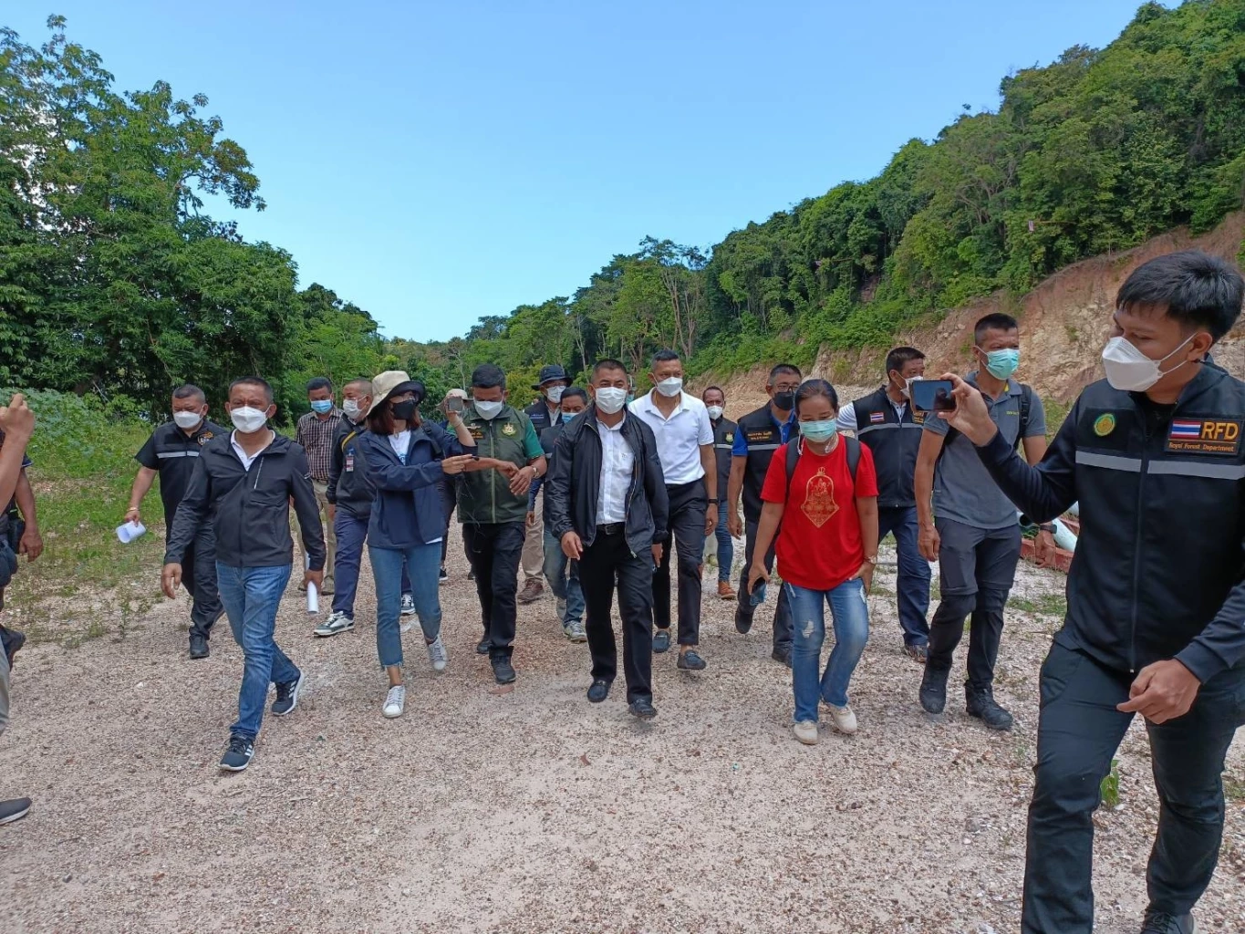 บิ๊กโจ๊ก ลุยสงขลาตรวจพื้นที่บุกรุกเขาน้อย