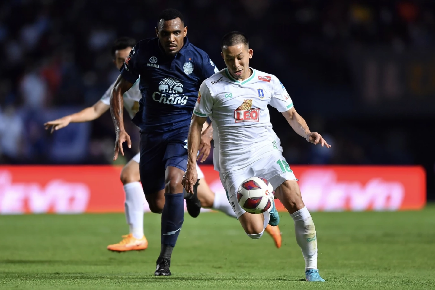 บุรีรัมย์พ่ายบีจีคาบ้าน0-1รอแชมป์ไทยลีกต่อ