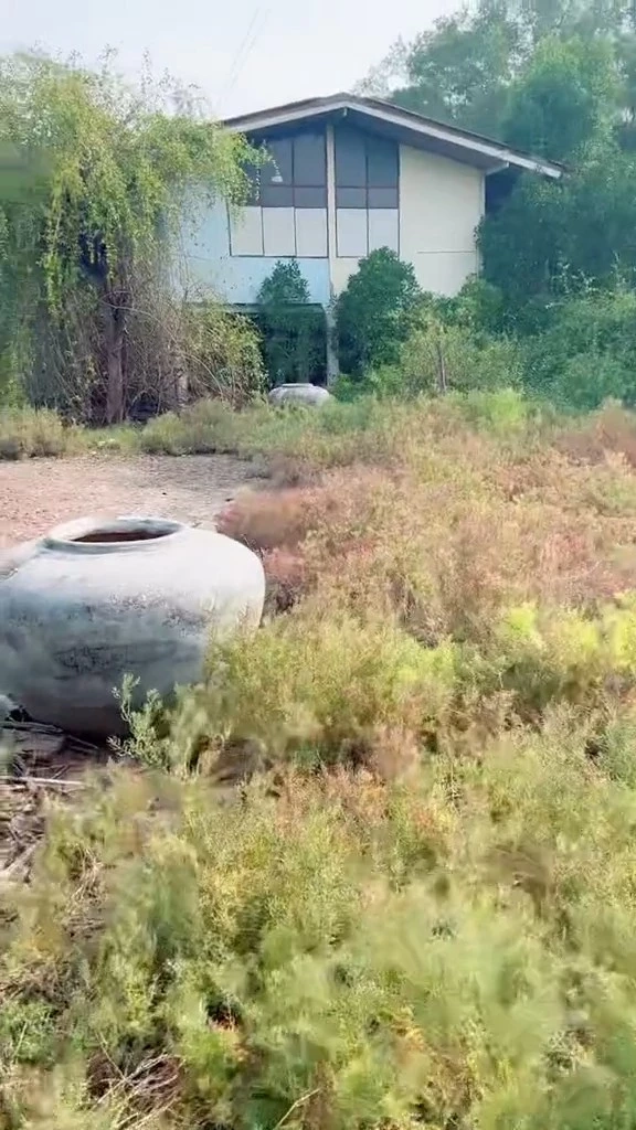 ครูสาวพารีวิว “บ้านพักครู” ที่ไร้คนอาศัยหลายปีสภาพสุดบรรยาย