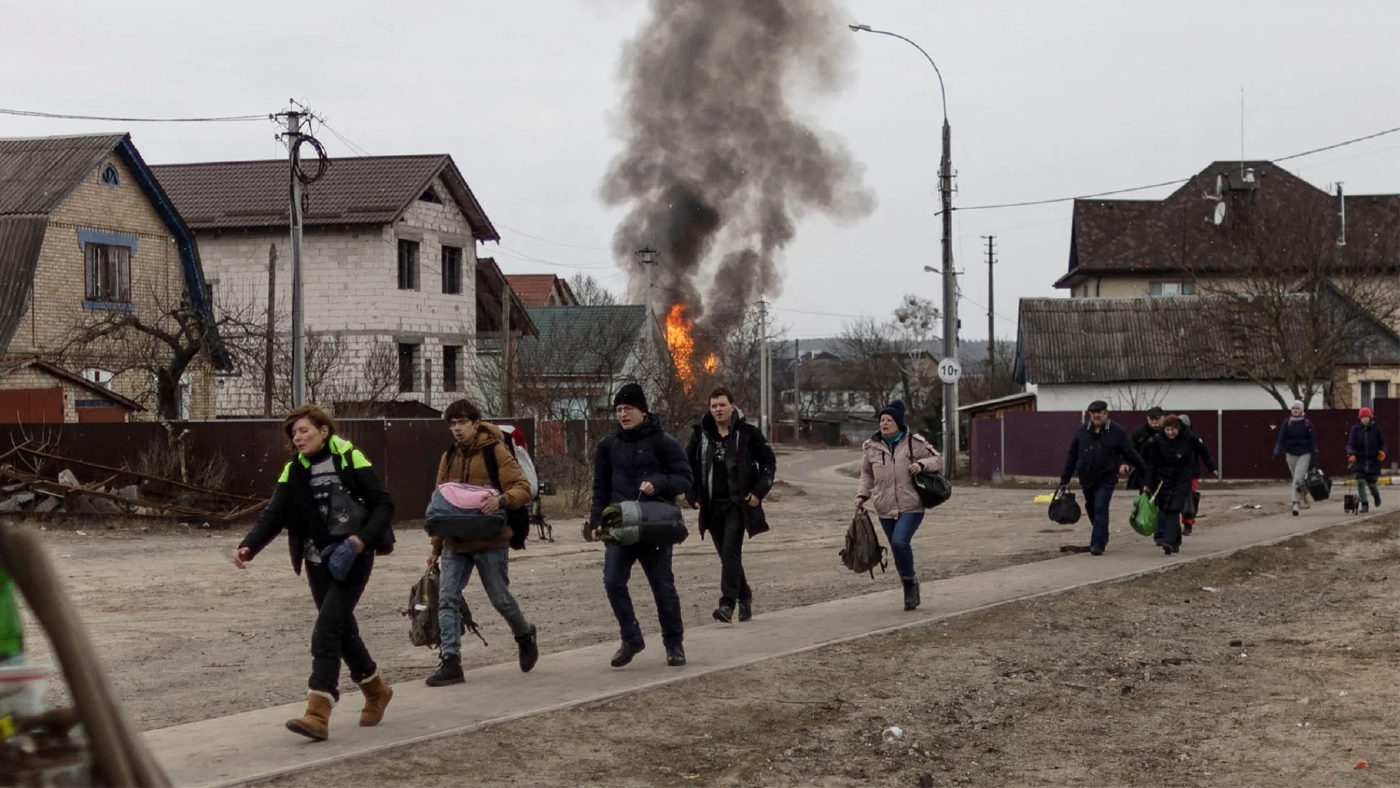 อาทิตย์นองเลือดที่ยูเครน รัสเซียถล่มเมืองเออร์ปิน ตายยกครัว (คลิป)