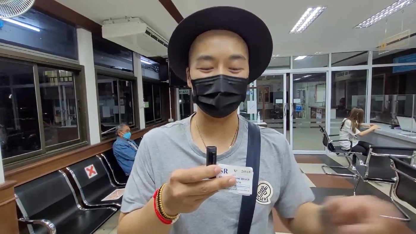 แท็กซี่ป้ายดำสนามบินทิ้งนักท่องเที่ยวลูกครึ่งเชิดกระเป๋าสูญนับแสน