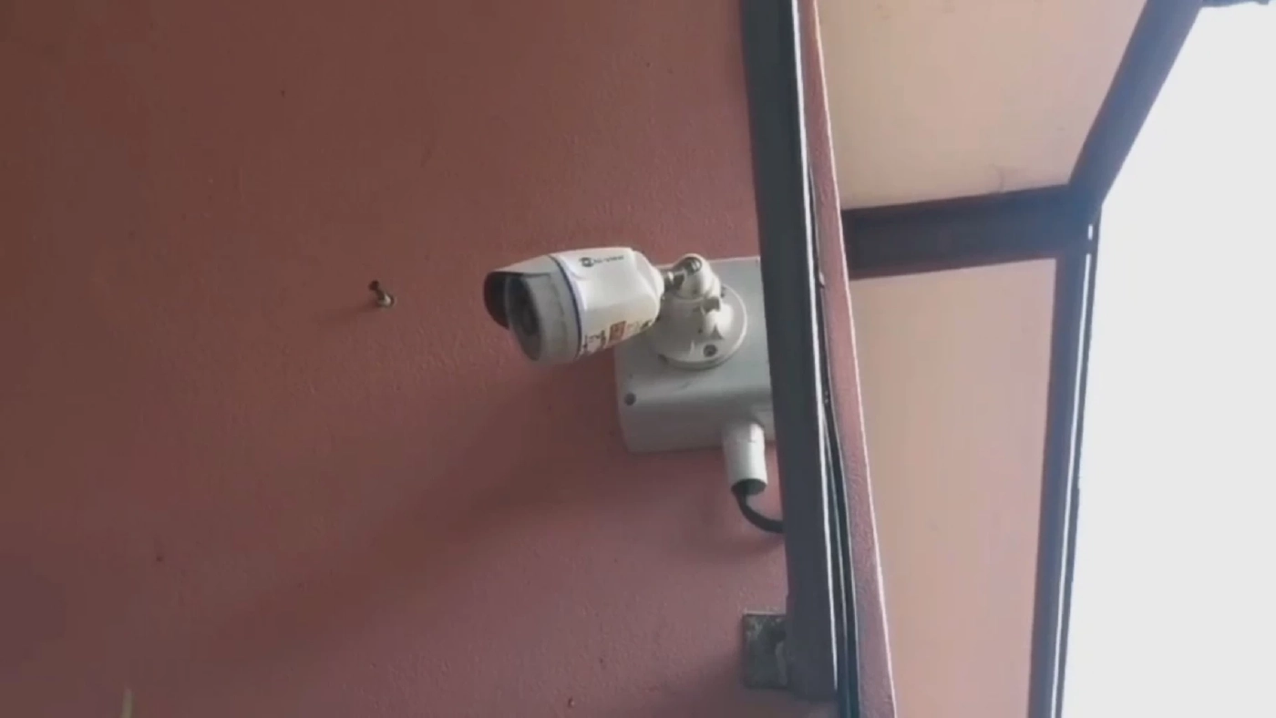 หนุ่มหัวร้อนฟันหัวลุง 57 ปีสาหัส เหตุถูกห้ามไม่ให้จอดรถจยย.