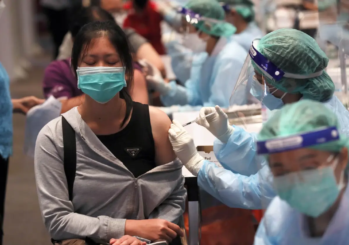 การให้บริการวัคซีน โควิด-19 สะสมอยู่ที่ 125,076,762 โดส