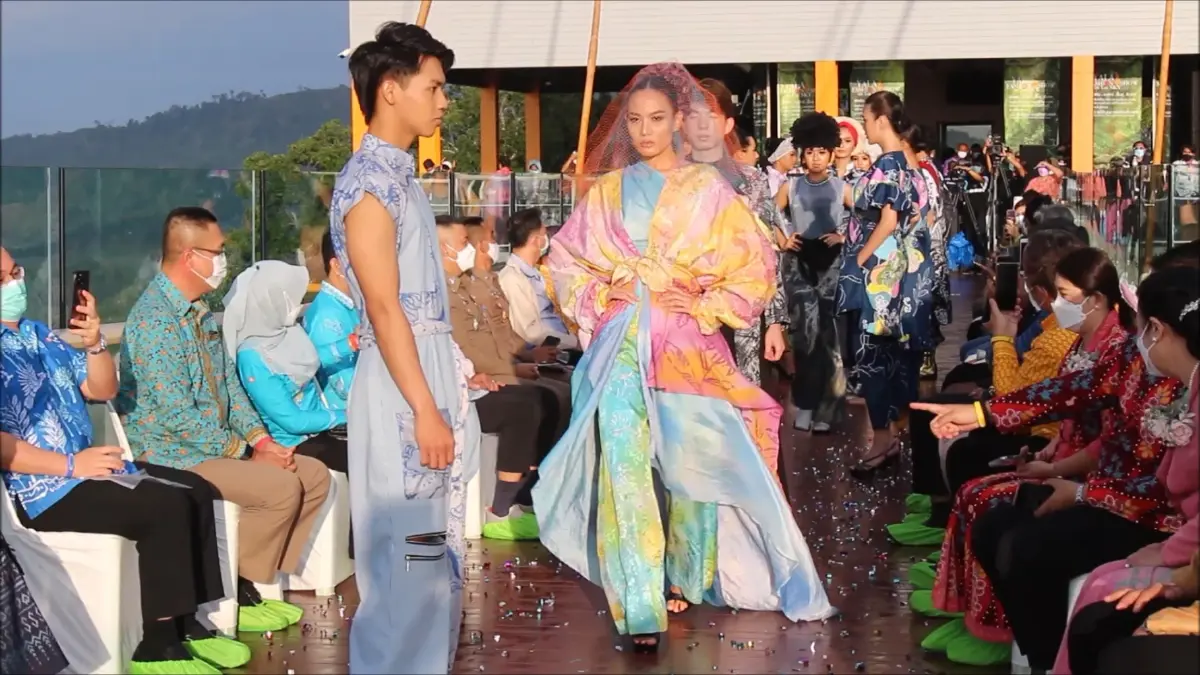 ทุกที่คือรันเวย์! ทะเลหมอกอัยเยอร์เวง