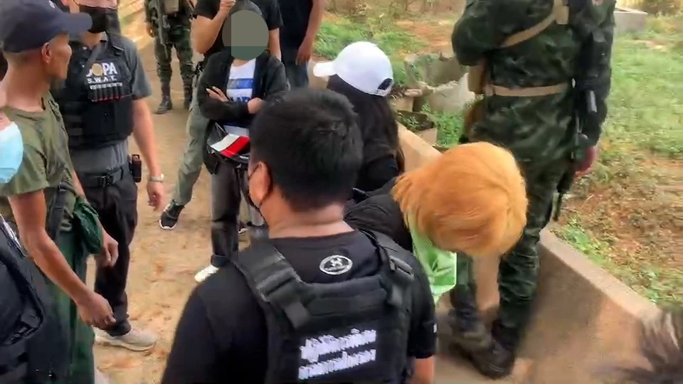 รวบแก๊งคอลเซ็นเตอร์ชาวจีนคาโรงแรมกลางเมืองแม่สอด