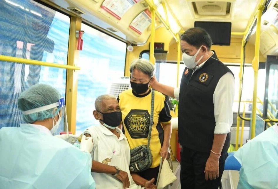 กทม. เปิดรถฉีดวัคซีน BMV Night ให้บริการ 21-23 มี.ค.ใต้สะพานพระราม 8 ฝั่งธนฯ