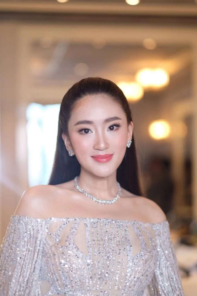 ผ่าดวง “อุ๊งอิ๊ง” แพทองธาร หัวหน้าครอบครัวเพื่อไทย..วันนี้