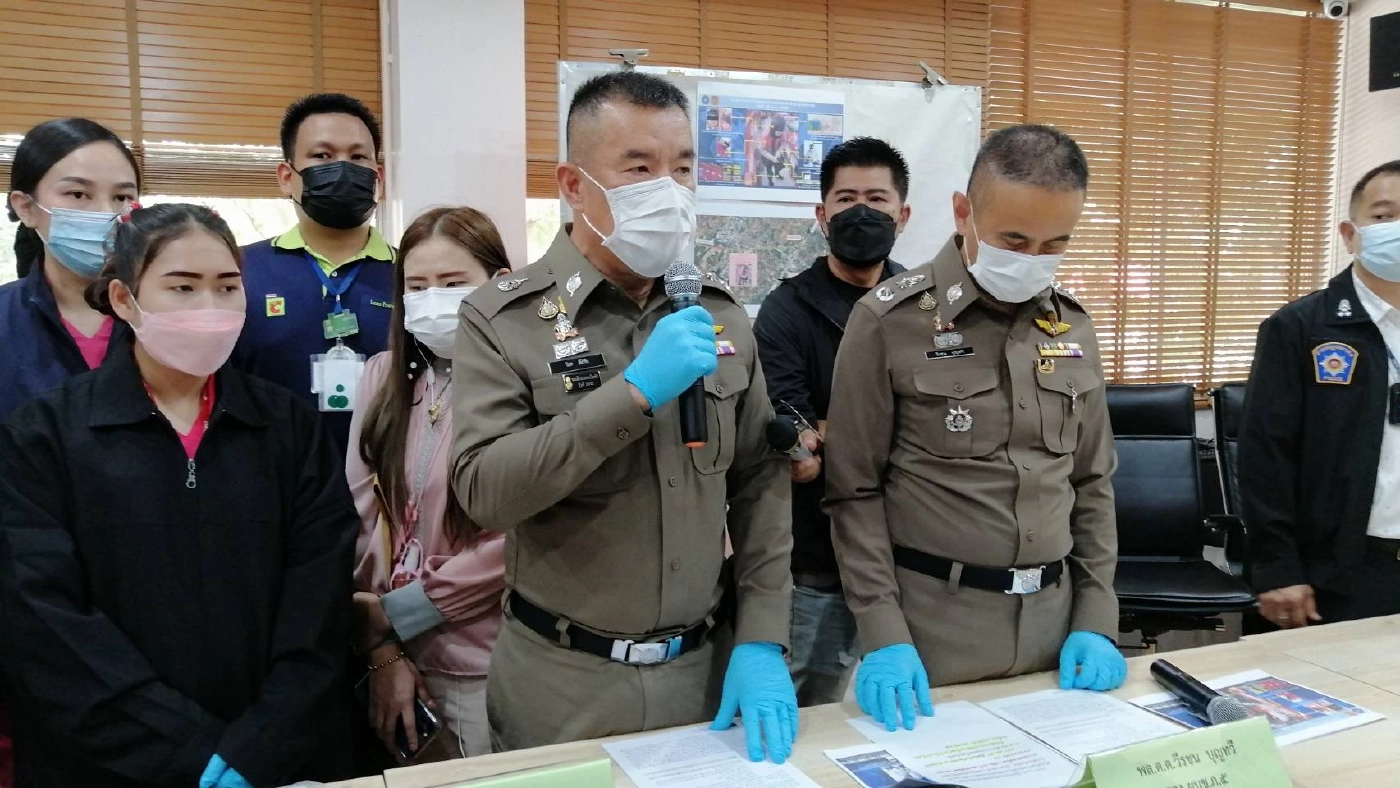 ตำรวจลำพูนนำตัวผู้กองชิงทองทำแผนหาของกลาง