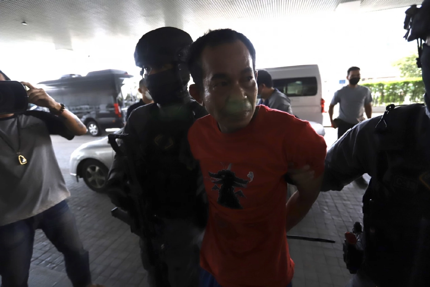 เปิดประวัติ ไอ้ฉุย คนร้ายยิงตำรวจดับ สายดาร์กตัวจริง มือปืน ค้ายา ไม้เถื่อน?