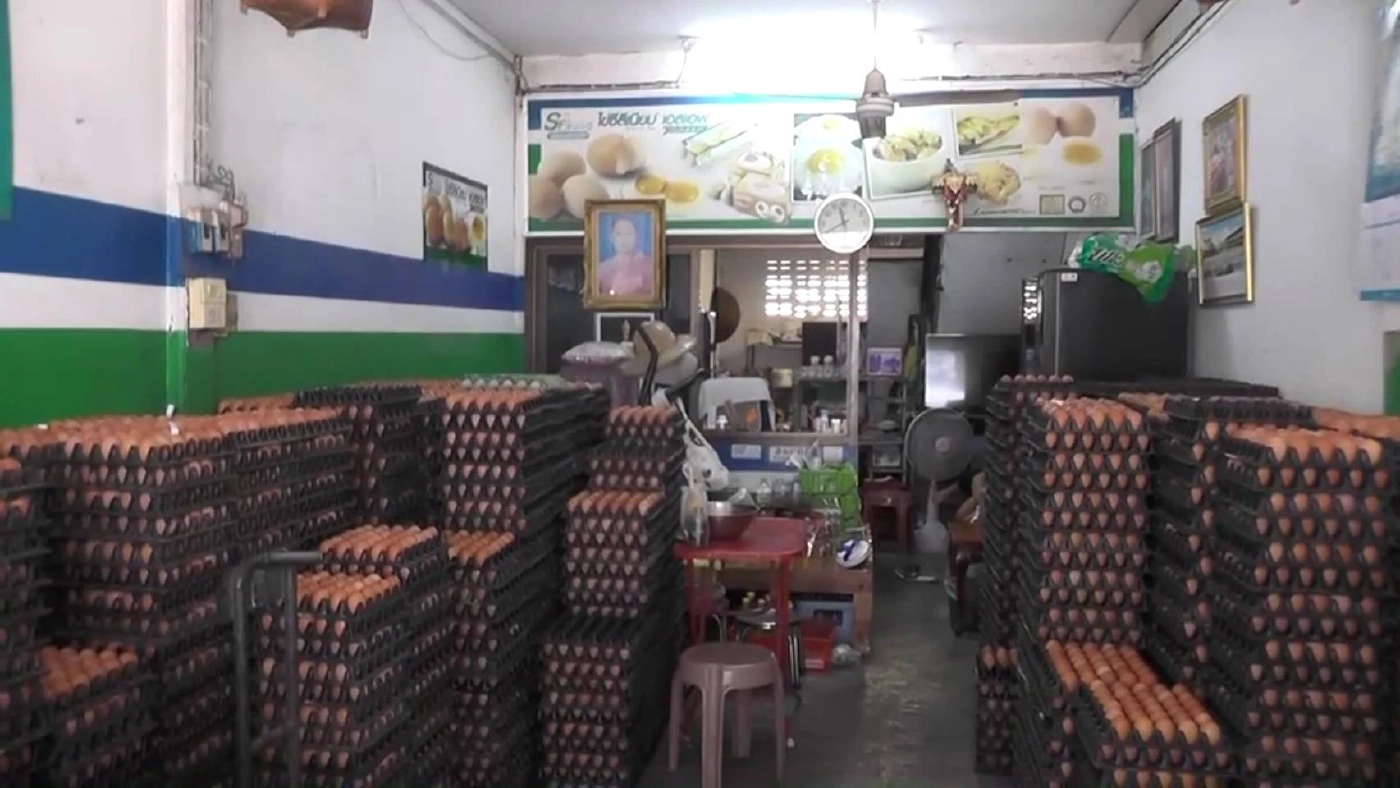 พ่อค้า-ปชช.โอดหนักไข่ไก่ปรับราคาขึ้น เฉลี่ยแผงละ3บาท