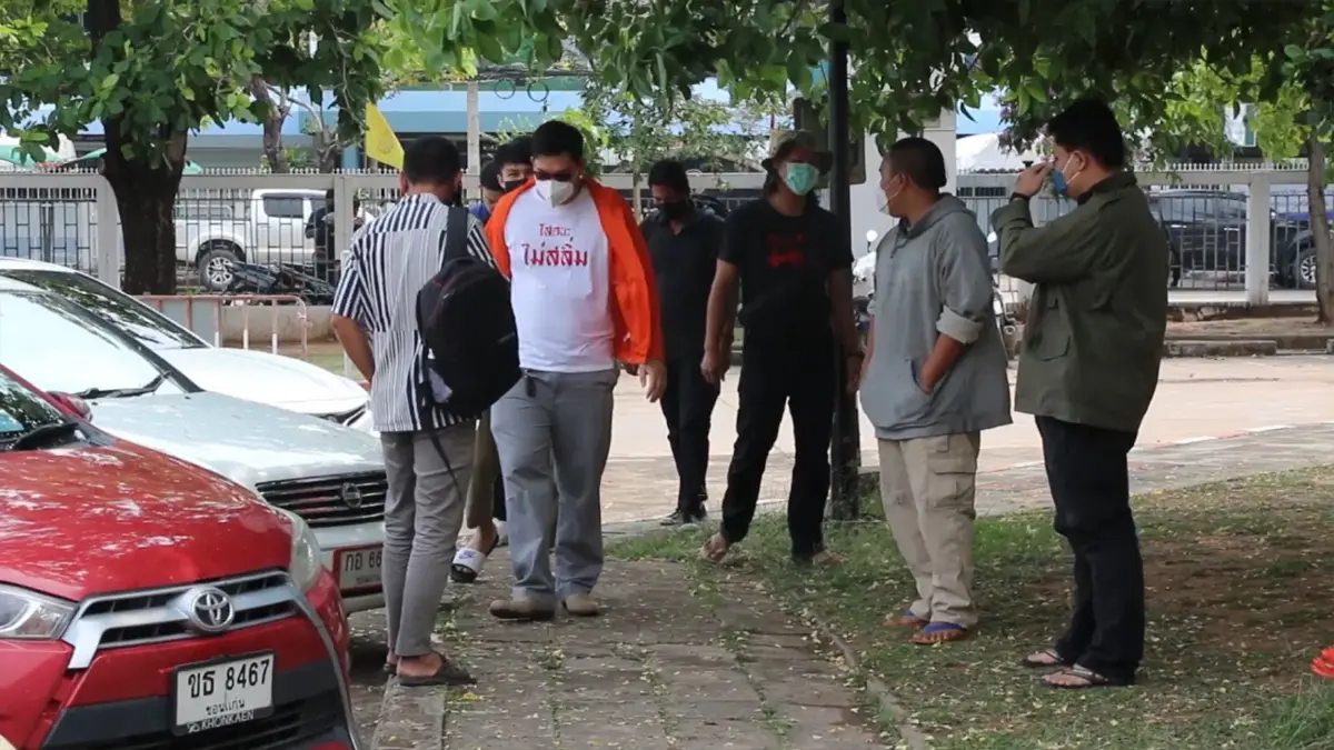 ศาลปล่อยตัว 8 นักกิจกรรม ส่วนอีก 2 คนอารยะขัดขืนไม่เข้าร่วมกระบวนการ