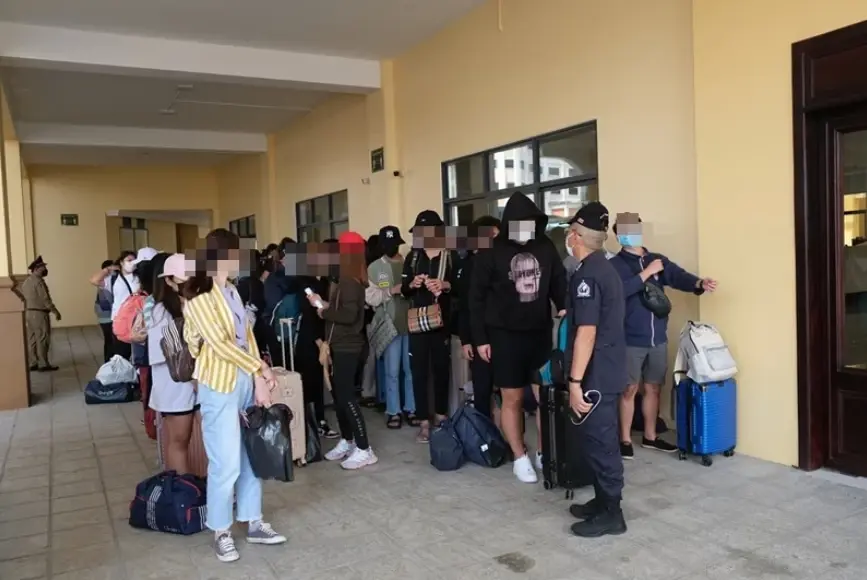 ภาพแรงงานไทยที่ถูกหลอกไปทำงานที่กัมพูชา