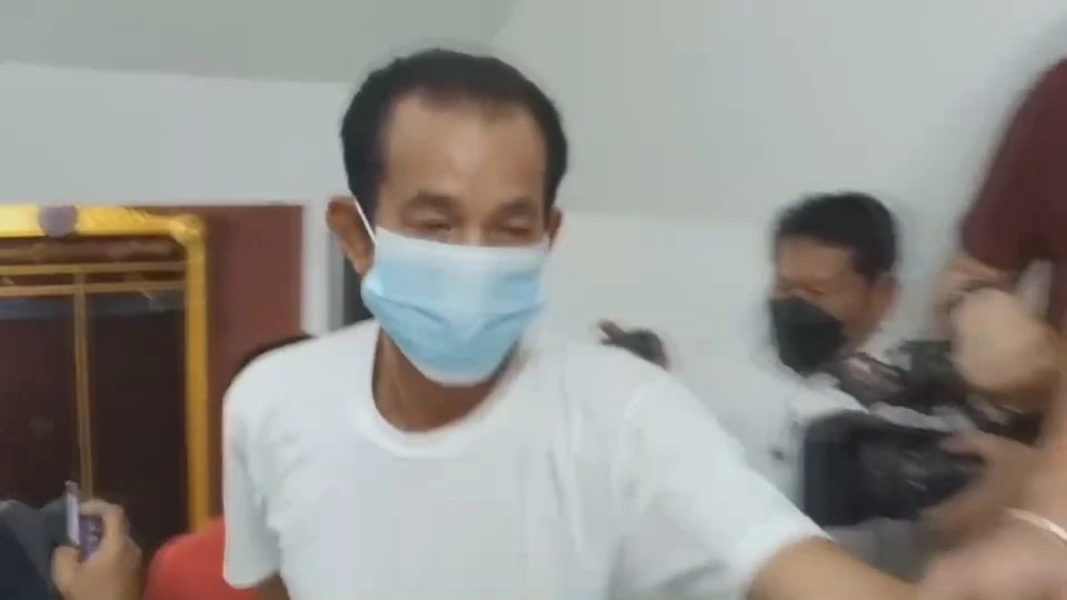 นายจำรัส รักจันทร์ หรือนายฉุย เขาจันทร์