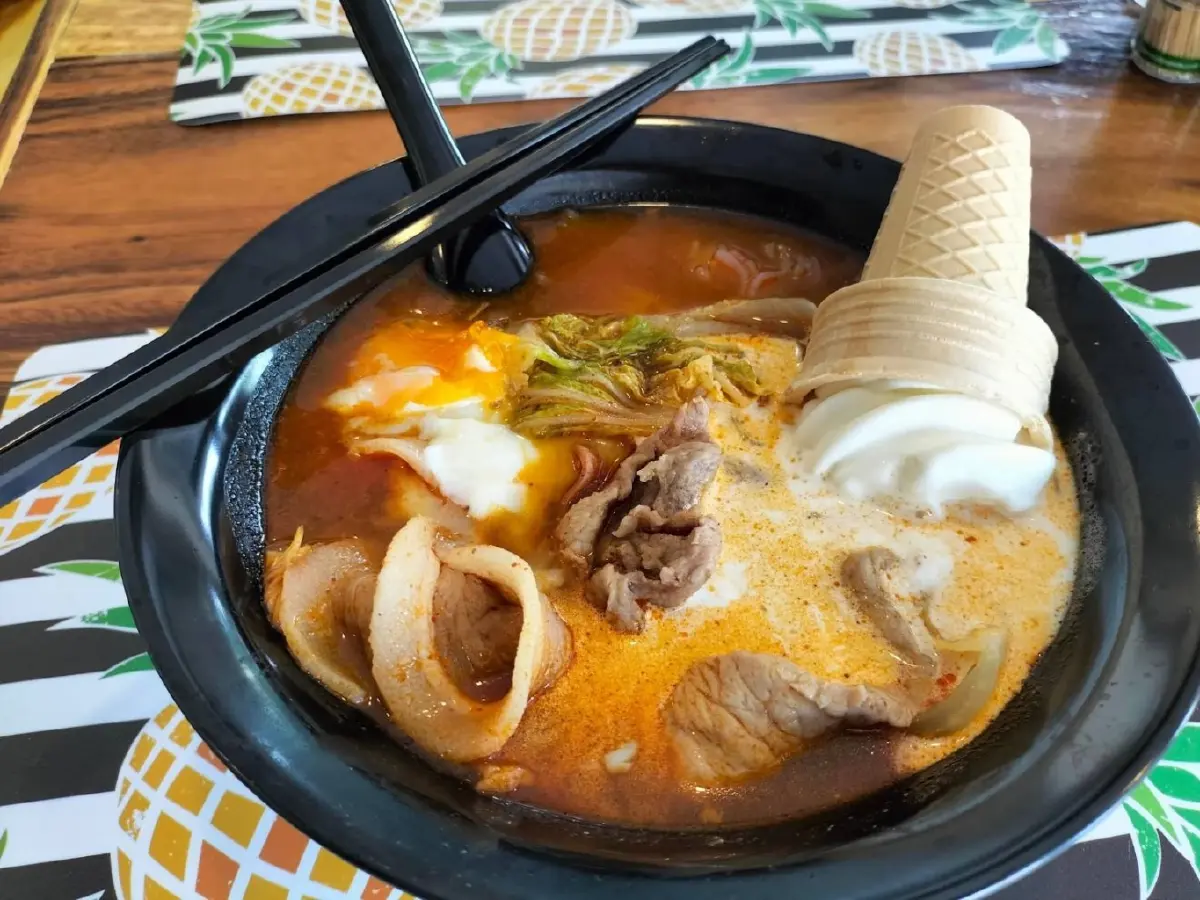 อดีตไรเดอร์เปิดร้านชาบู 'ชาม' เริ่มต้น 40 บาท!