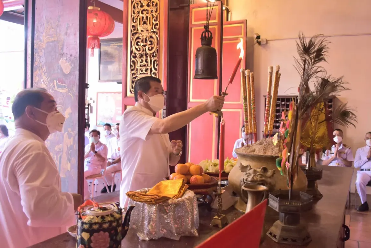 "นิพนธ์"นำชาวสงขลาร่วมบุญพิธีสมโภชเสาหลักเมืองครบรอบ 180 ปี