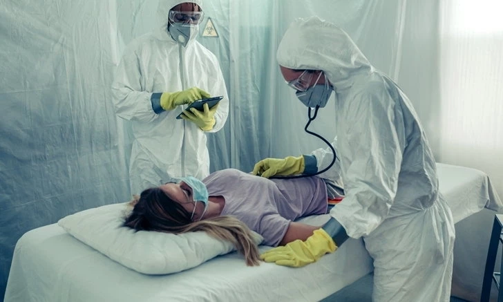 นพ.ธีระ เผย Long COVID ระยะยาวกระทบคนไทยรายได้น้อย กับปัญหา “ป่วย-จน-ป่วย”