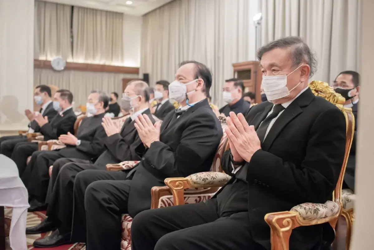 "ชวน-อดีตผู้ว่าฯธปท.-อดีตผอ.WTO" ร่วมสวดพระอภิธรรม "พิชัย รัตตกุล"