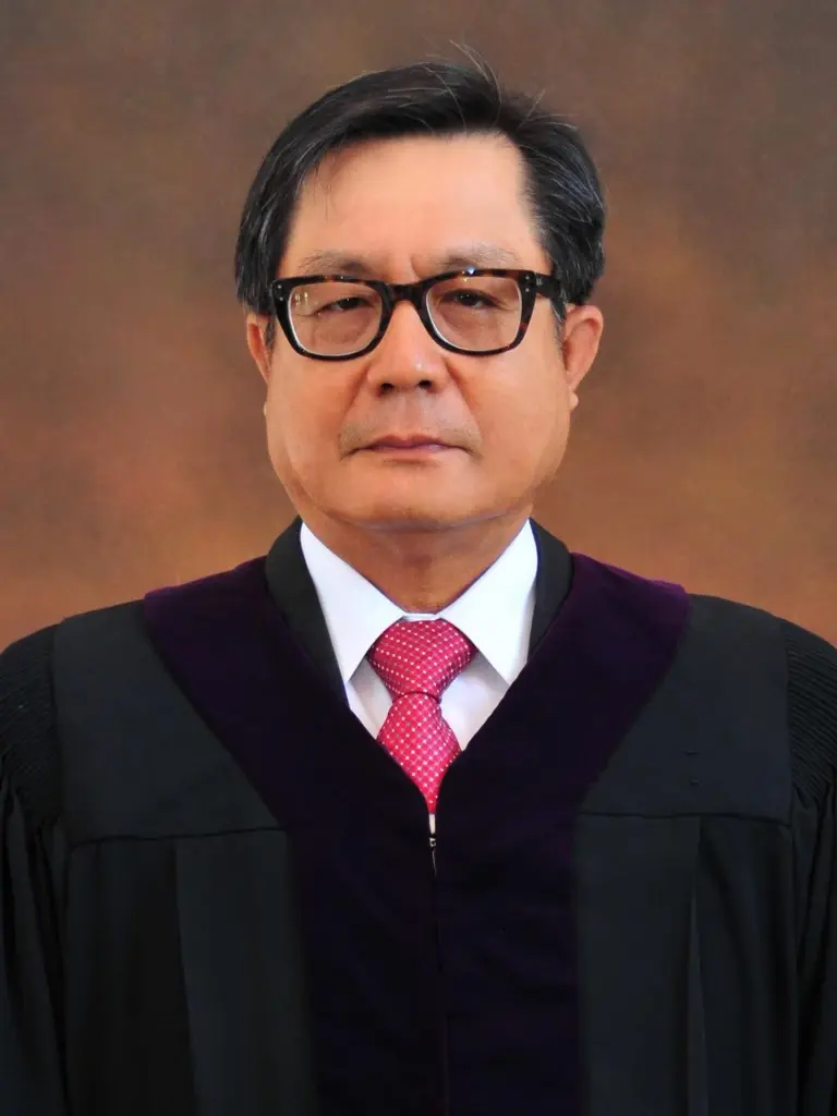 นายวรพจน์ วิศรุตพิชญ์ ว่าที่ประธานศาลปกครองสูงสุด