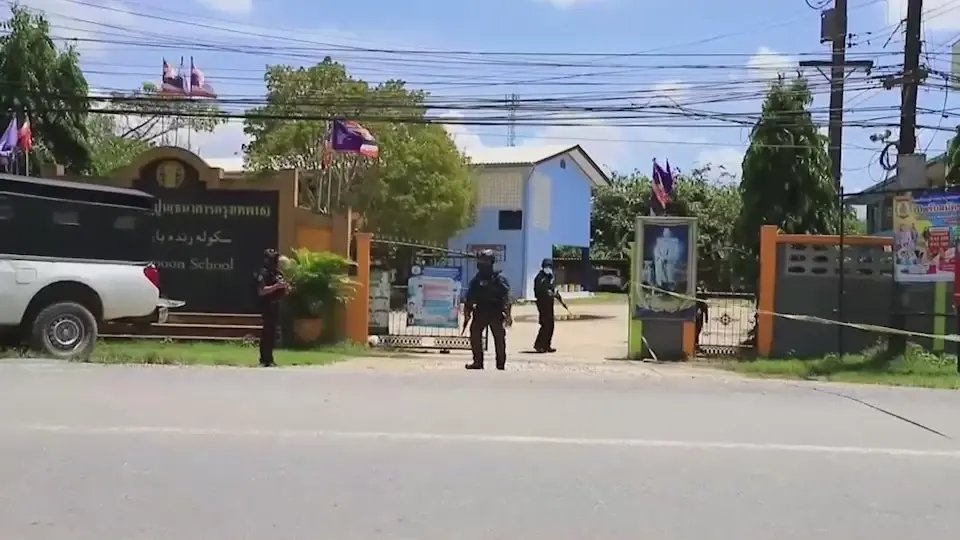 บึ้มทหารพรานเจ็บ 4 ชาวบ้านโดนลูกหลง 4 คน