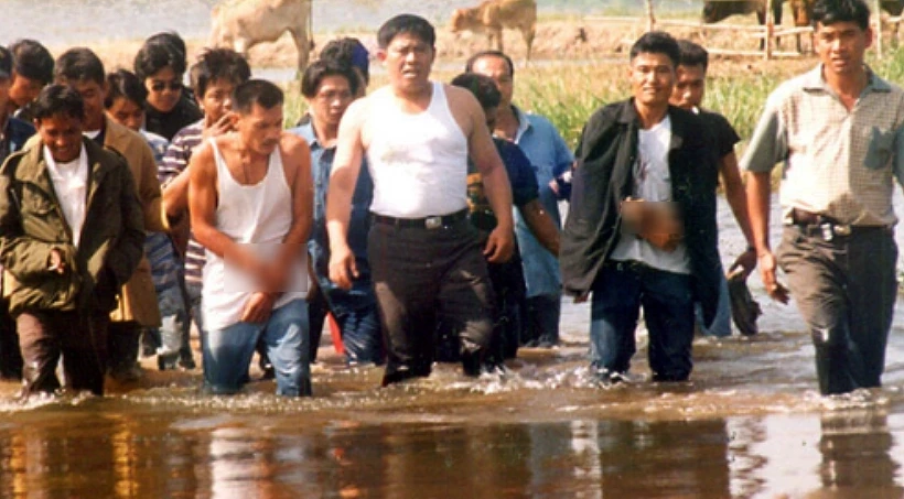 ทำความรู้จัก "พล.ต.อ.อัศวิน" ชูสโลแกน "กรุงเทพต้องไปต่อ" กับ 8 นโยบายสำคัญ