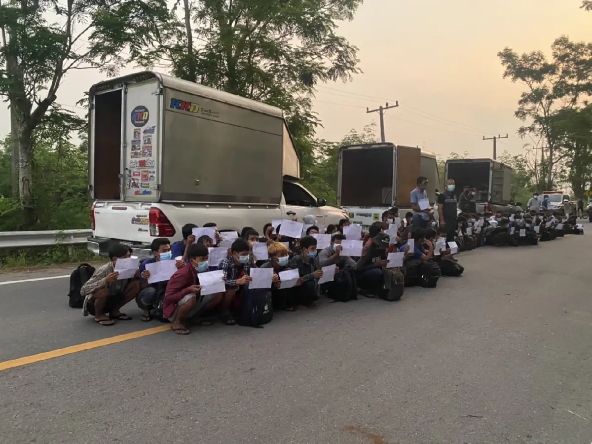 แรงงานเถื่อนทะลักไม่พัก พบมีสติ๊กเกอร์เคลียร์เส้นทาง
