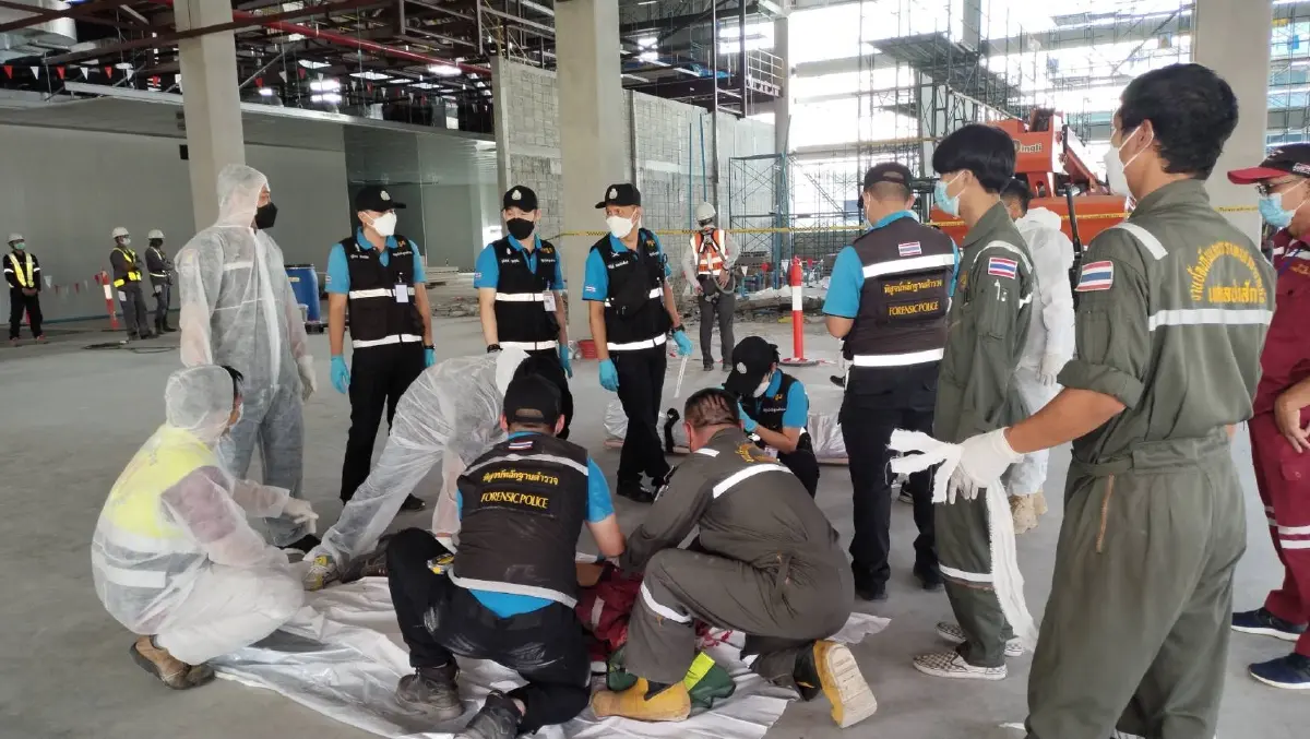แจ้งข้อกล่าวหาคนขับรถกระเช้าชนกำแพงทับคนงานดับ3ราย