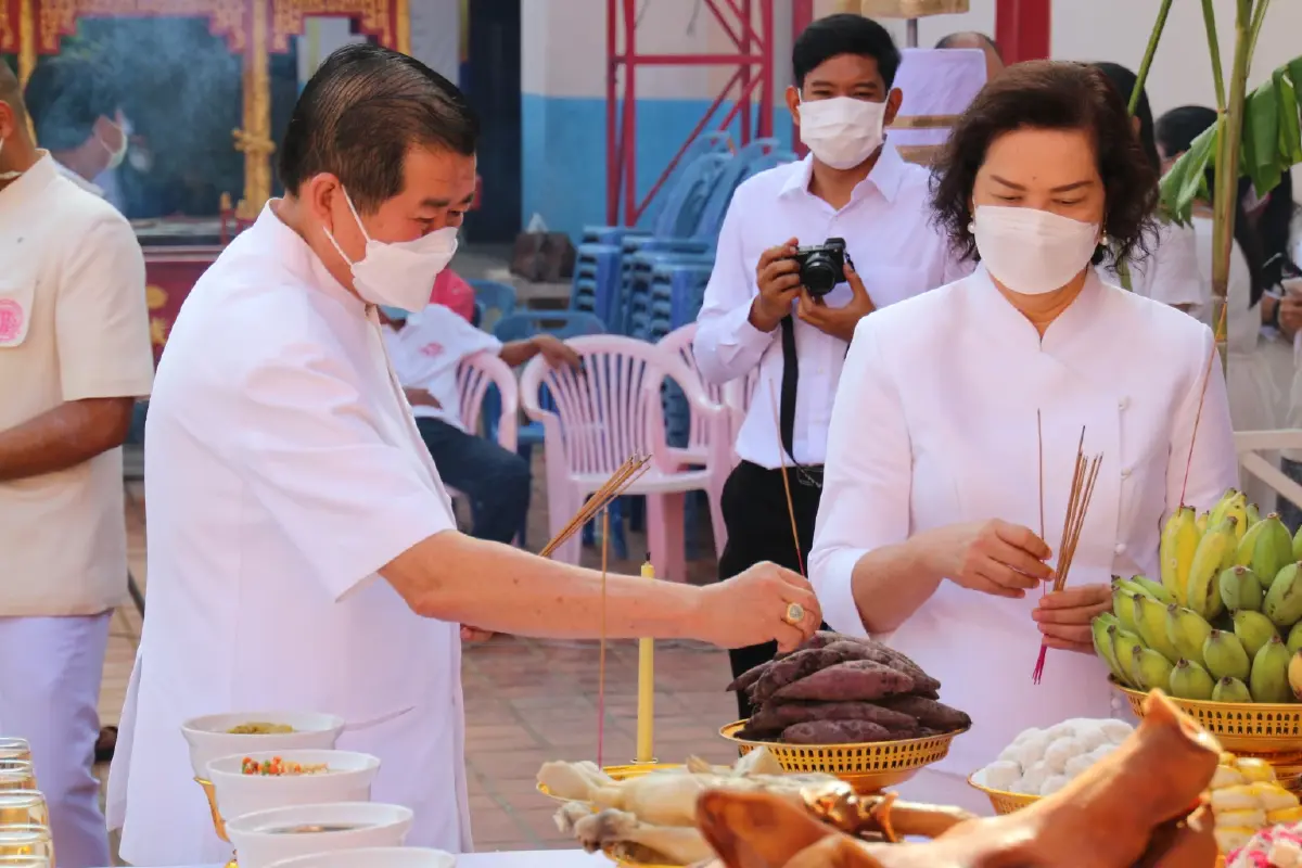 "นิพนธ์"นำชาวสงขลาร่วมบุญพิธีสมโภชเสาหลักเมืองครบรอบ 180 ปี