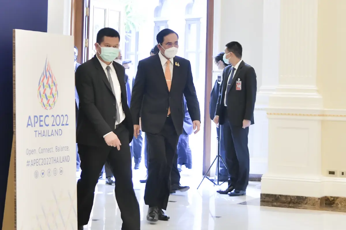 นายกฯถกแผนลงทุนรัฐวิสาหกิจ จับมือต่างชาตินำเข้าพลังงานไฟฟ้า