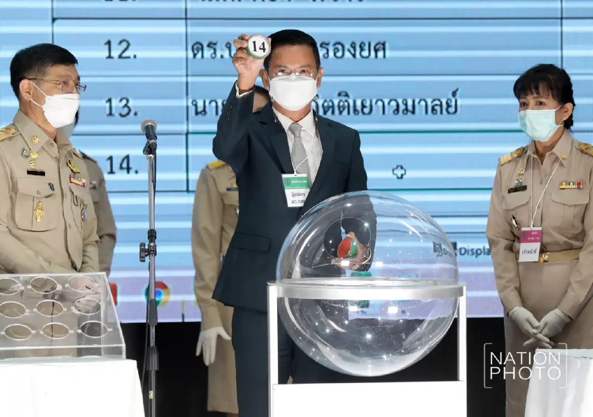 ประมวลภาพสีสัน “สมัครผู้ว่าฯกทม.” วันแรกสุดคึกคัก