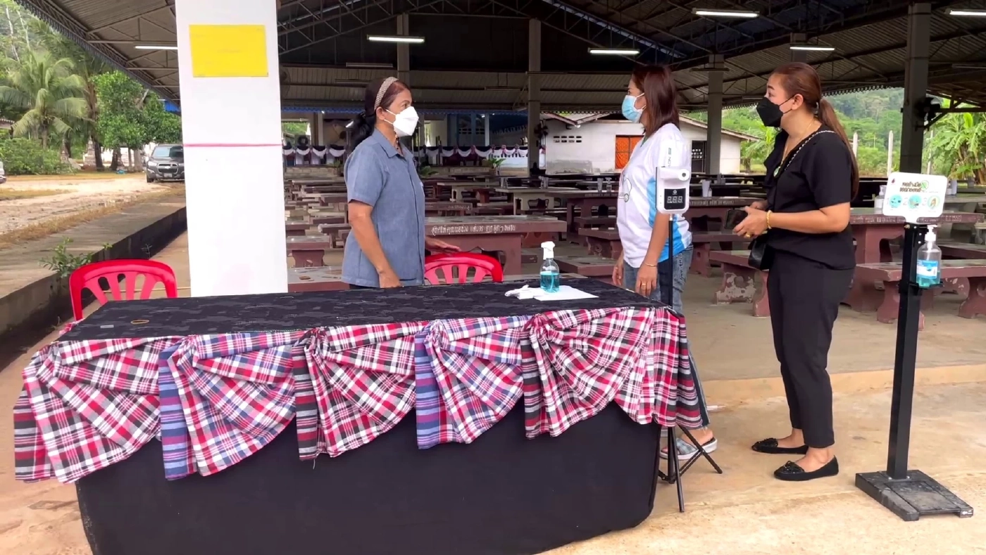 ผ้าขาวม้าตกแต่งงานศพแทนดอกไม้สดจบงานแจกจ่าย