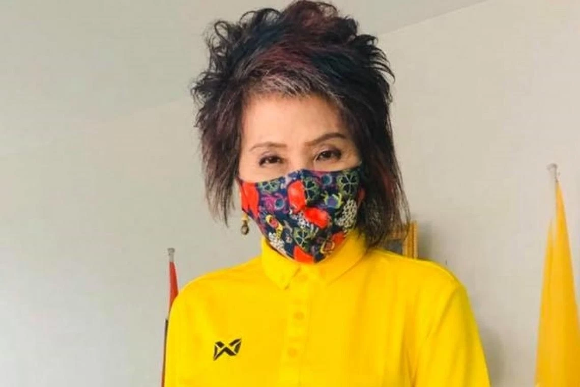 แพทย์หญิง คุณหญิง พรทิพย์ โรจนสุนันท์