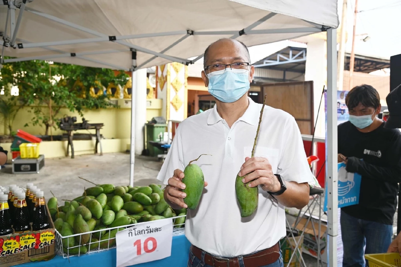 ชาวสวนเฮ กรมการค้าภายในรับซื้อ"มะม่วงฟ้าลั่น"หวังกระจายผลผลิตขายได้ราคา