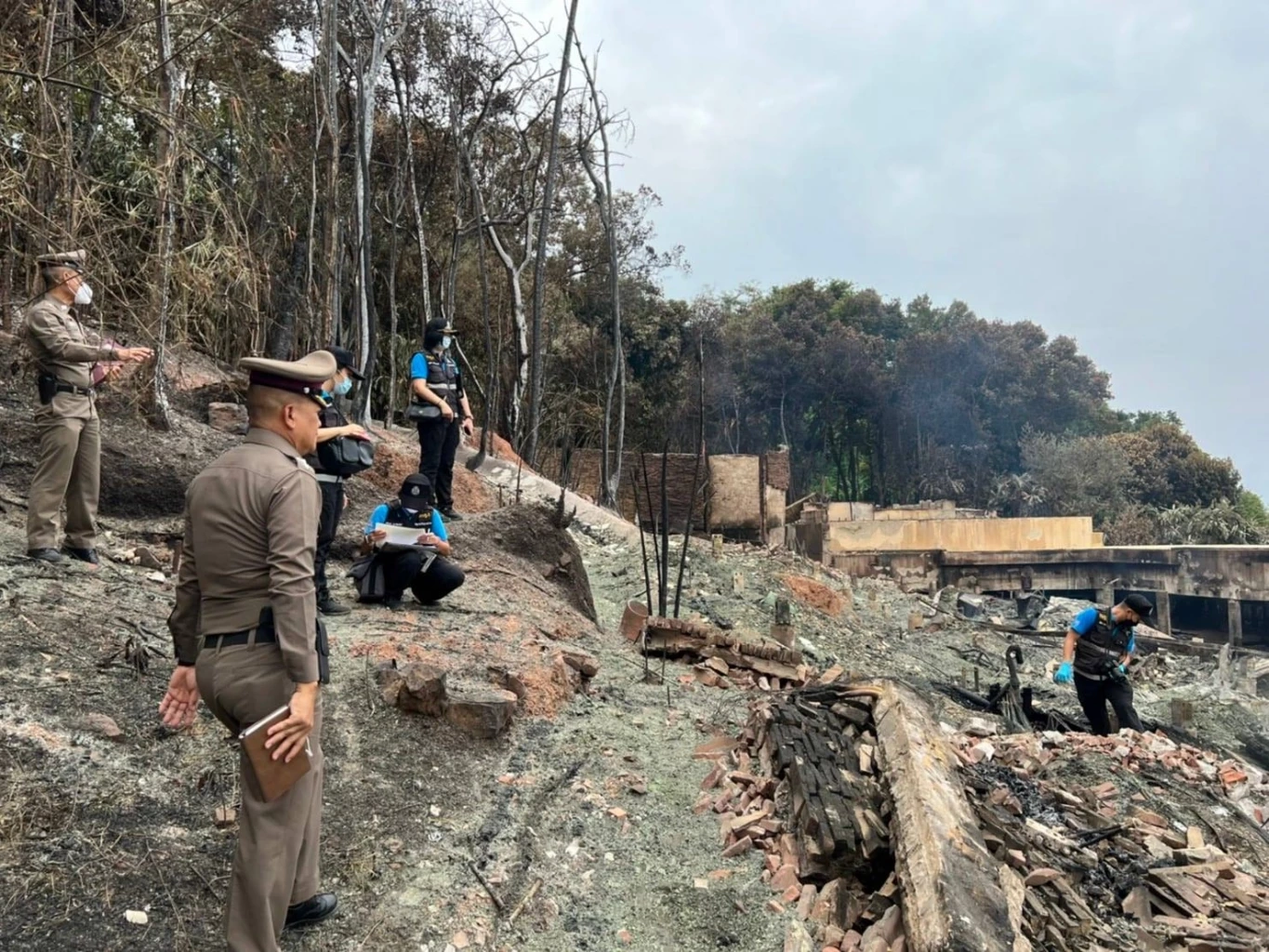 ไหม้วอด รร.สุดหรูเกาะกูด ชาวเน็ตฮือฮาค่าพักแพงระยับแต่ไร้เครื่องเตือนภัย