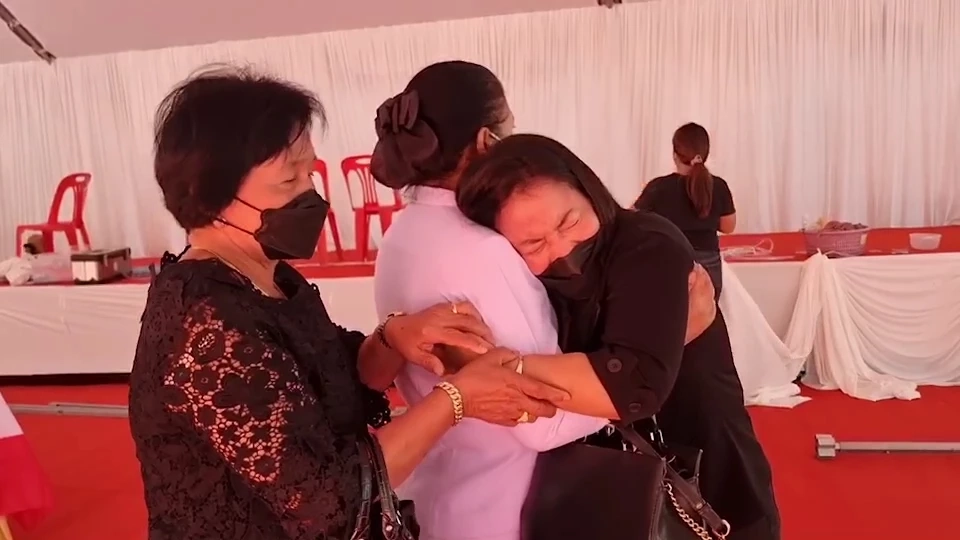 เคลื่อนศพ ด.ต.อนันต์ บำเพ็ญกุศล