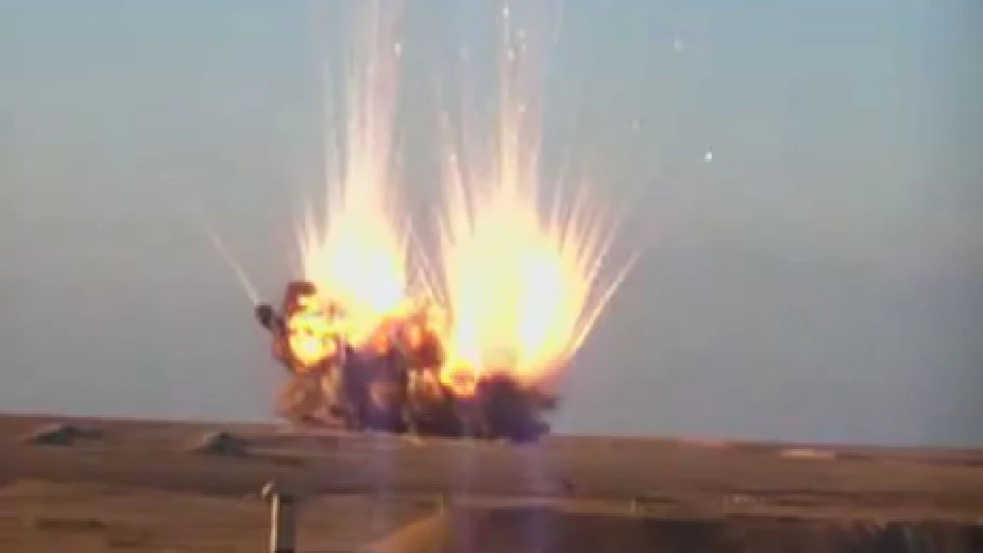 ไบเดนชี้ ปูตินหลังพิงฝาต้องใช้ฟอสฟอรัสขาว