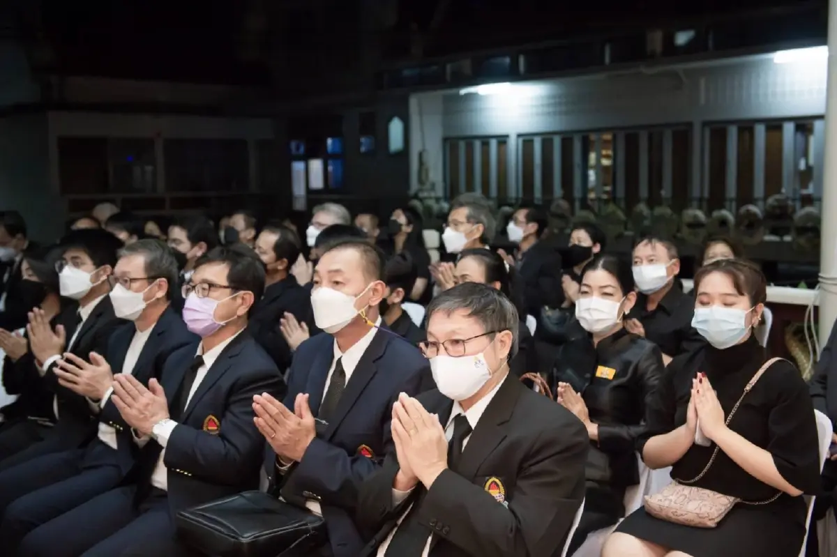 "ชวน-อดีตผู้ว่าฯธปท.-อดีตผอ.WTO" ร่วมสวดพระอภิธรรม "พิชัย รัตตกุล"