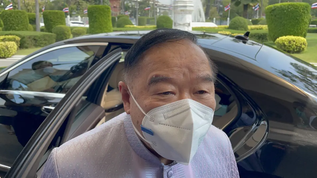 พล.อ.ประวิตร วงษ์สุวรรณ รองนายกรัฐมนตรี ในฐานะหัวหน้าพรรคพลังประชารัฐ 