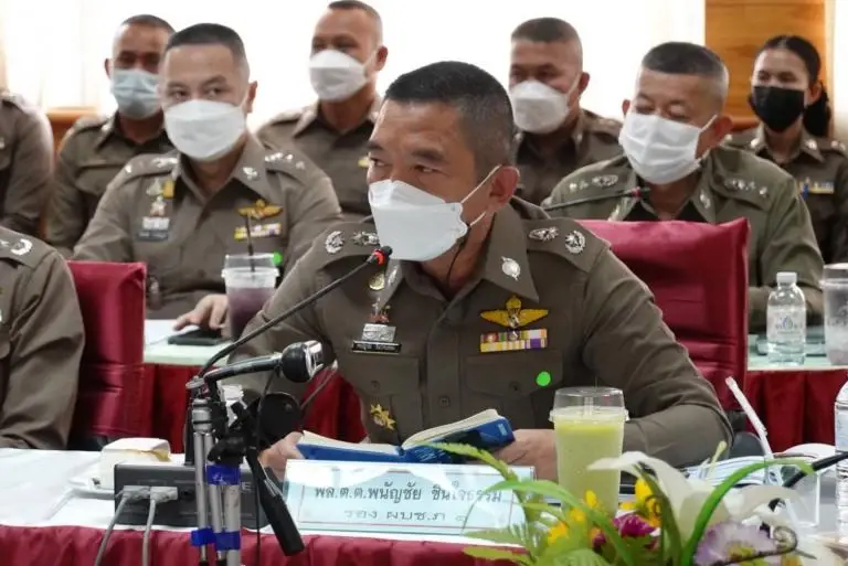 "บิ๊กโจ๊ก" บินด่วนรับ 56 คนไทย เหยื่อค้ามนุษย์ ถูกหลอกทำงานในกัมพูชา