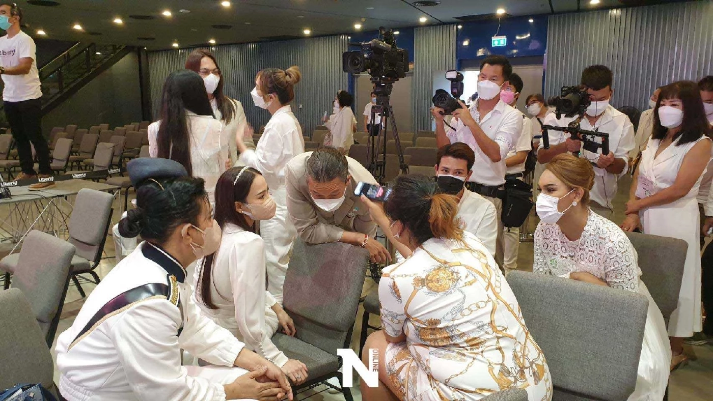 ประมวลภาพงานไว้อาลัย “แตงโม นิดา” คนบันเทิงแน่น "ปอ-โรเบิร์ต-จ๊อบ" มาด้วย