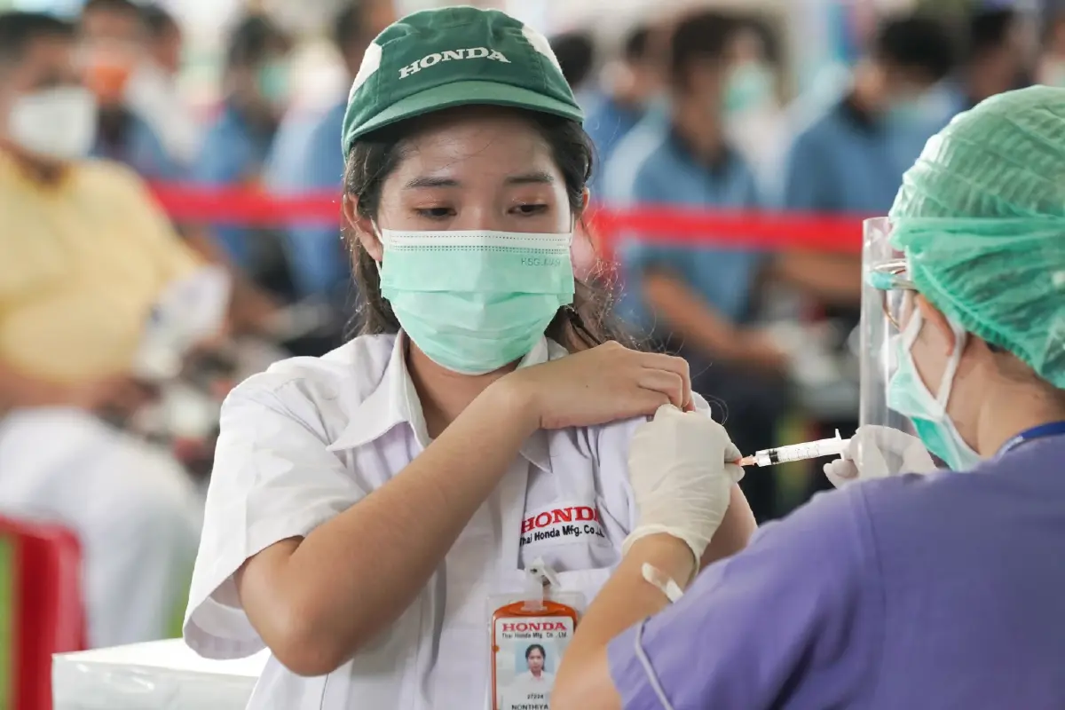 สธ. ประเมินรับมือโควิด-19 ระดับดีมาก เร่งเดินหน้าปรับสู่ "โรคประจำถิ่น"