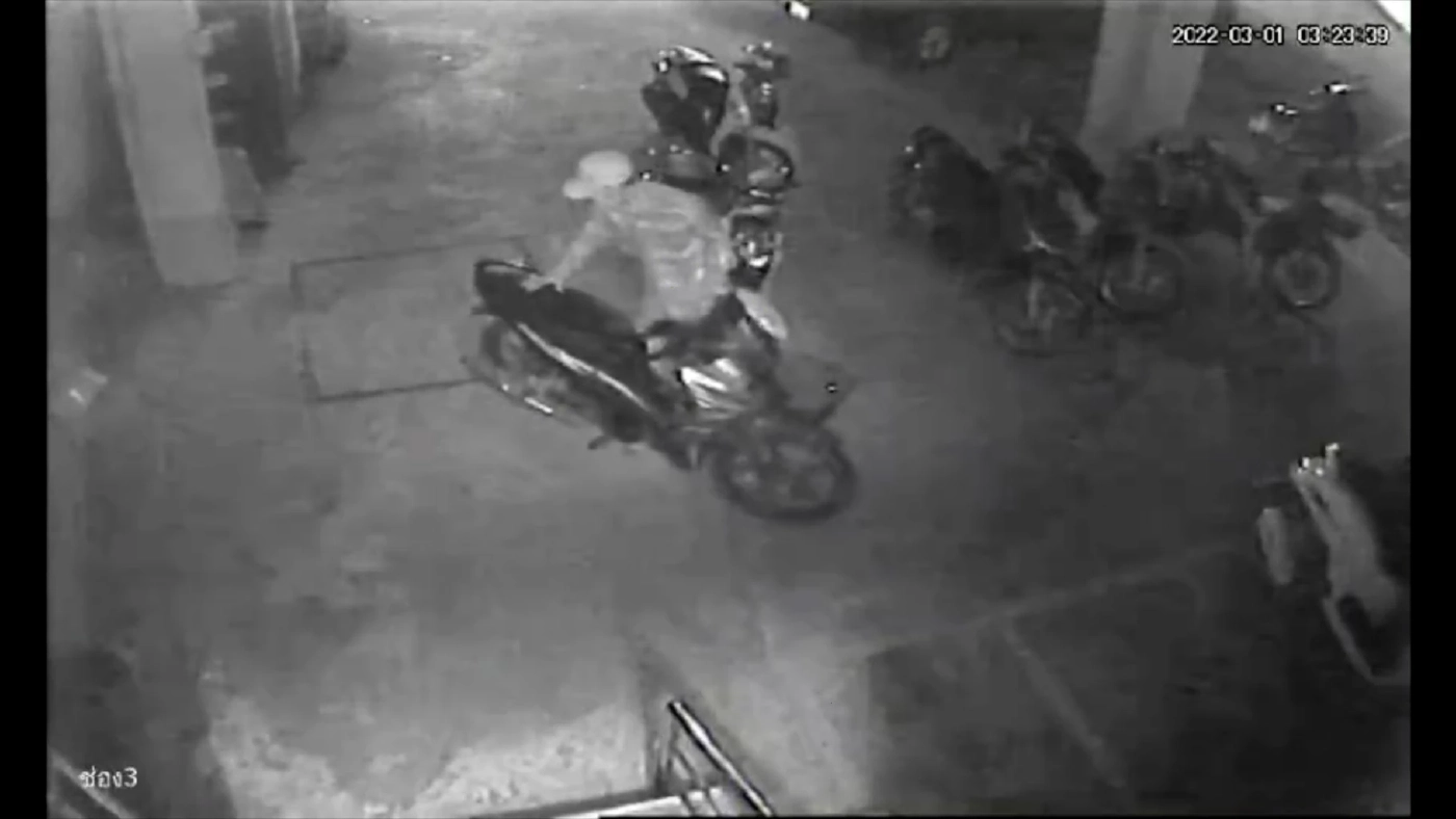 อีก 3 วันจะเรียนจบแล้ว กลับถูกขโมยรถ จยย.ต้องยืมพี่ขับไปฝึกงานให้จบ