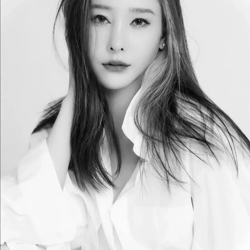 ดาราสาว "แตงโม นิดา"