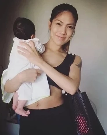 ชาวเน็ตสุดเศร้า "น้องอีสเตอร์" ลูกสาวบุญธรรม "แตงโม" ยังร้องหามี้โมทุกวัน