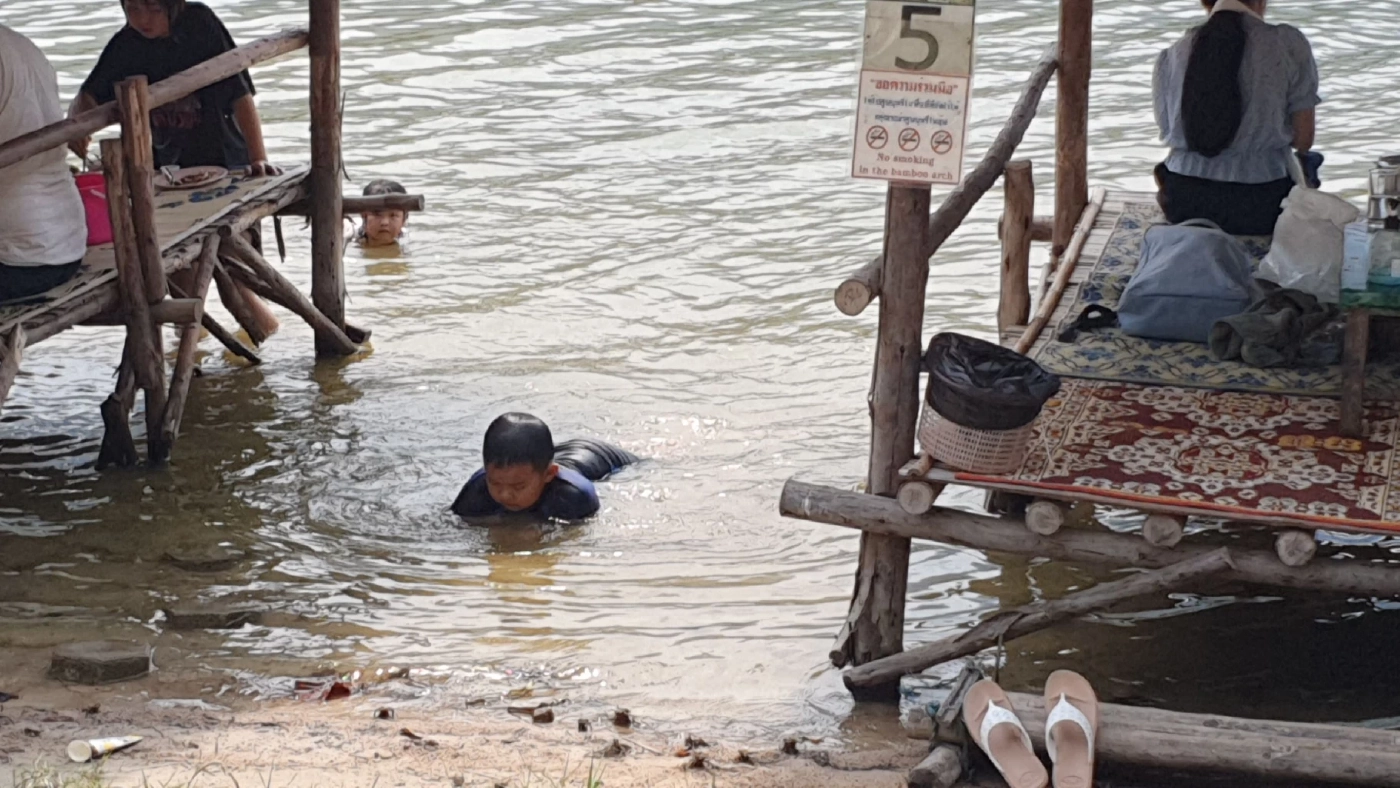 "ห้วยตึงเฒ่า"นำสารส้มไล่หนอนน้ำยันไม่อันตราย